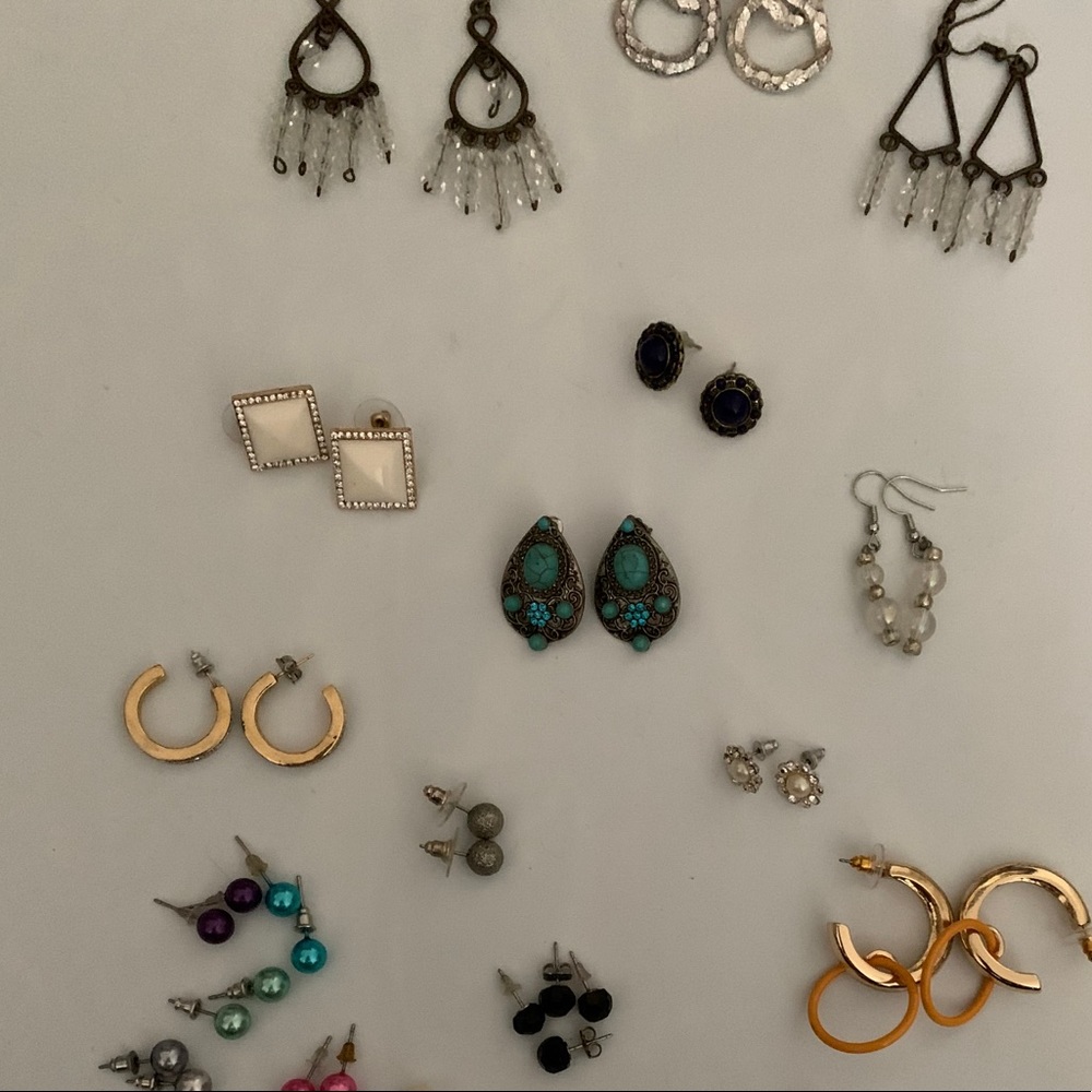Earring lot! All matches!